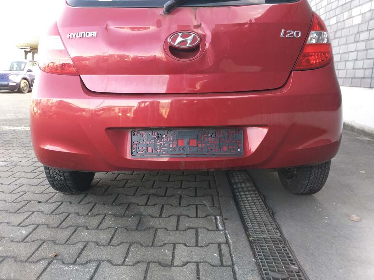 Hyundai I20 PB original Stoßstange Stossfänger hinten Berry Red 1F Bj.2009 Hyundai I20 PB original Stoßstange Stossfänger hinten Berry Red 1F Bj.2009